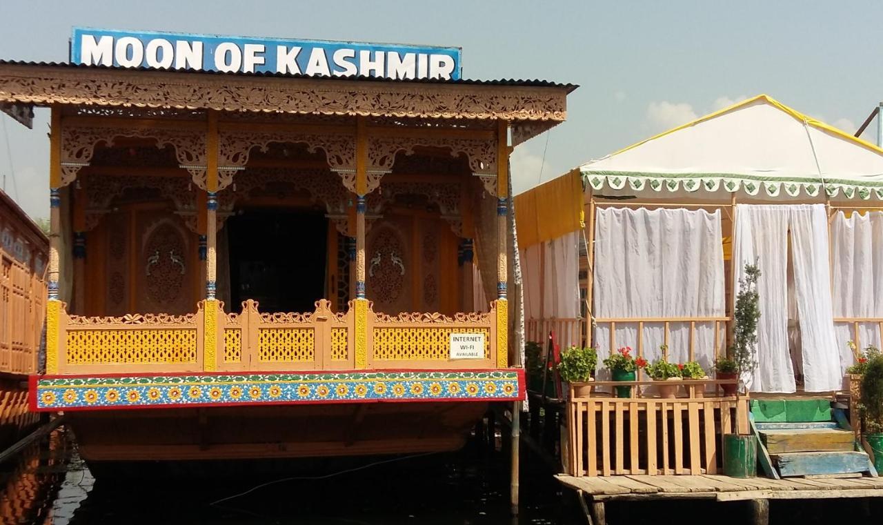 Houseboat Moon Of Kashmir Hotel Srīnagar Екстериор снимка